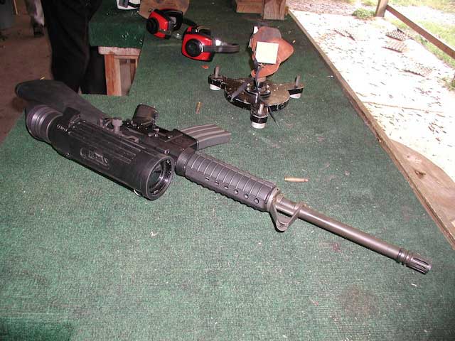 THE ELCAN SPECTER IR ON AN M4 RIFLE PLATFORM