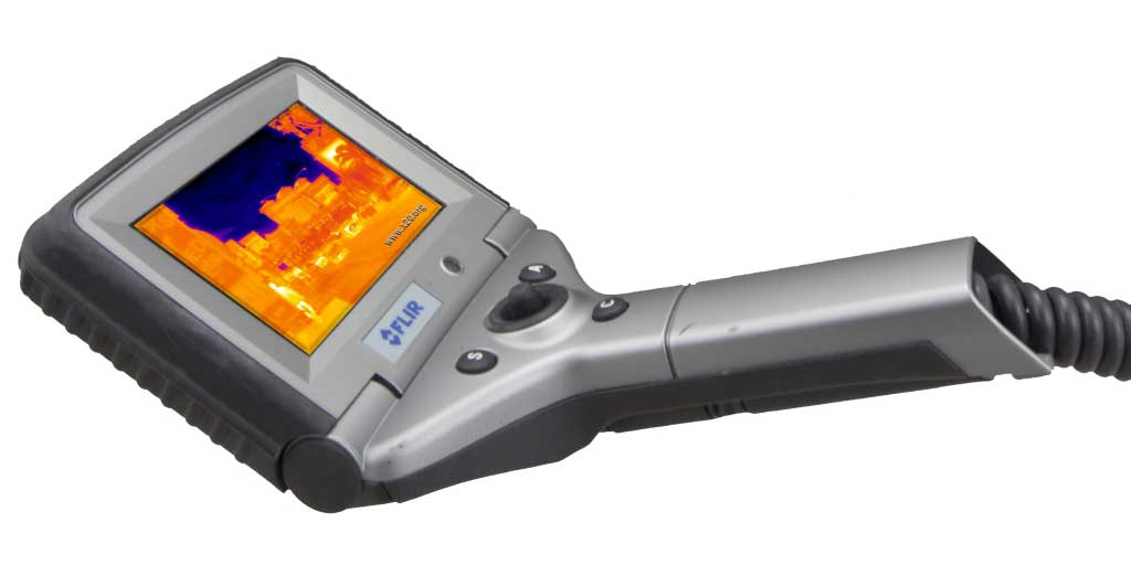 The colorful LCD screen of the FLIR P40 infrared camera