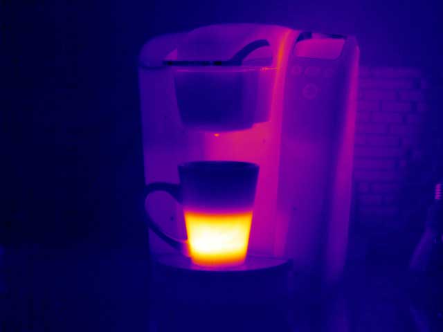 A picture of a coffee maker taken with the PM 640 Infrared Camera